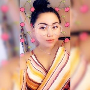 Meet your Posher, Lily